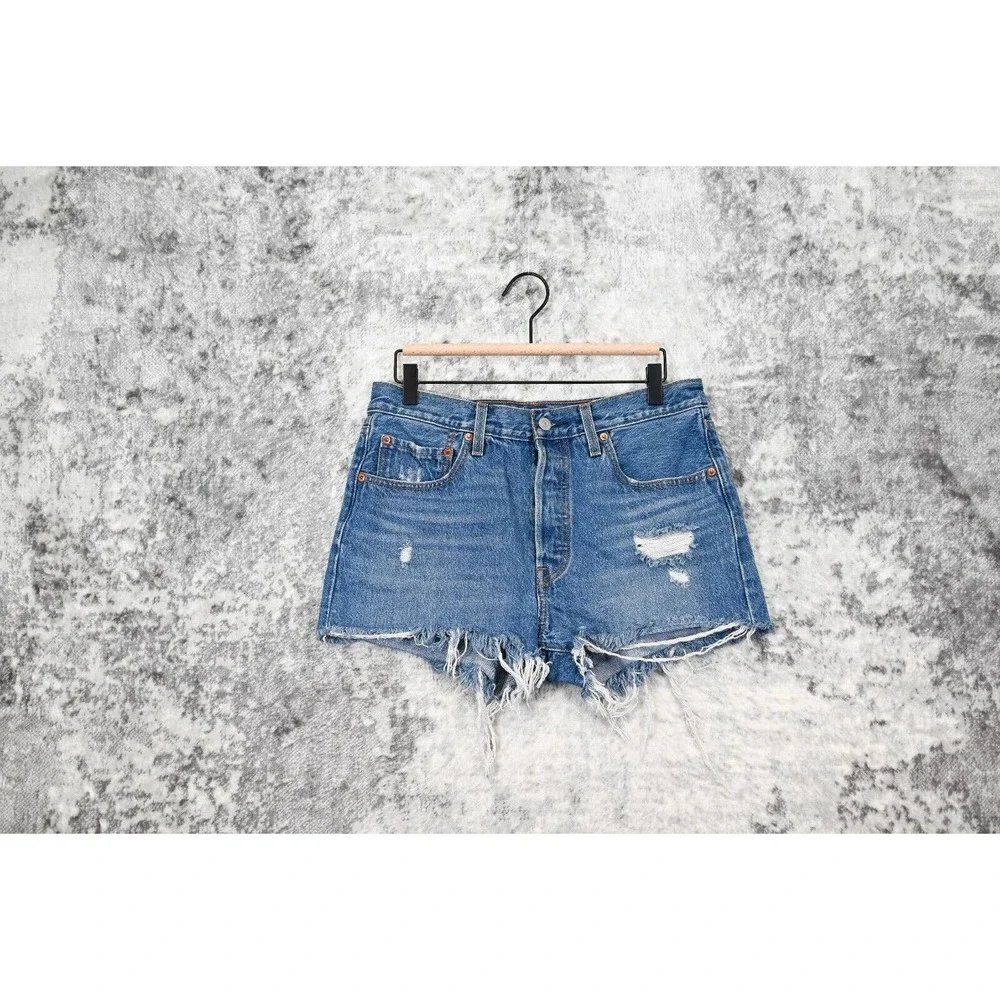 Levis Medium Blue Wash 501 Distressed Cut Off Denim Jean Shorts Size 30